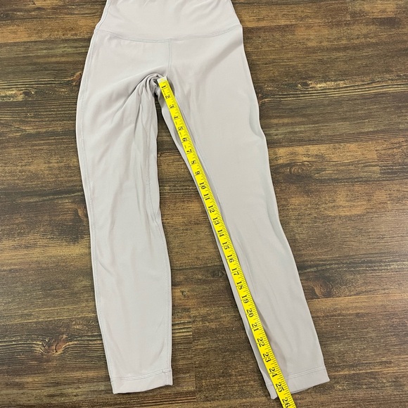 LULULEMON Align 25” High Waisted Leggings, Size 4 - Picture 2 of 9